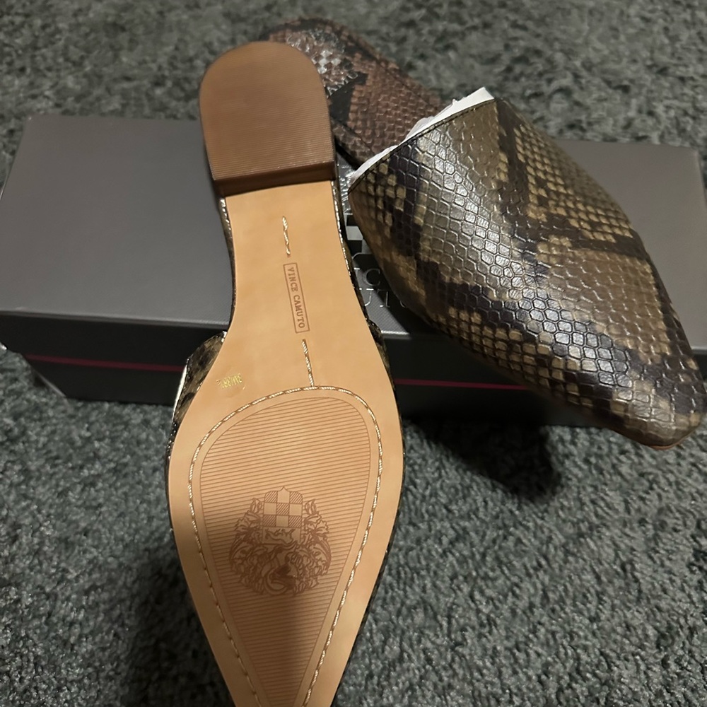 Vince Camuto felinial retro python print - 8 - Picture 3 of 5